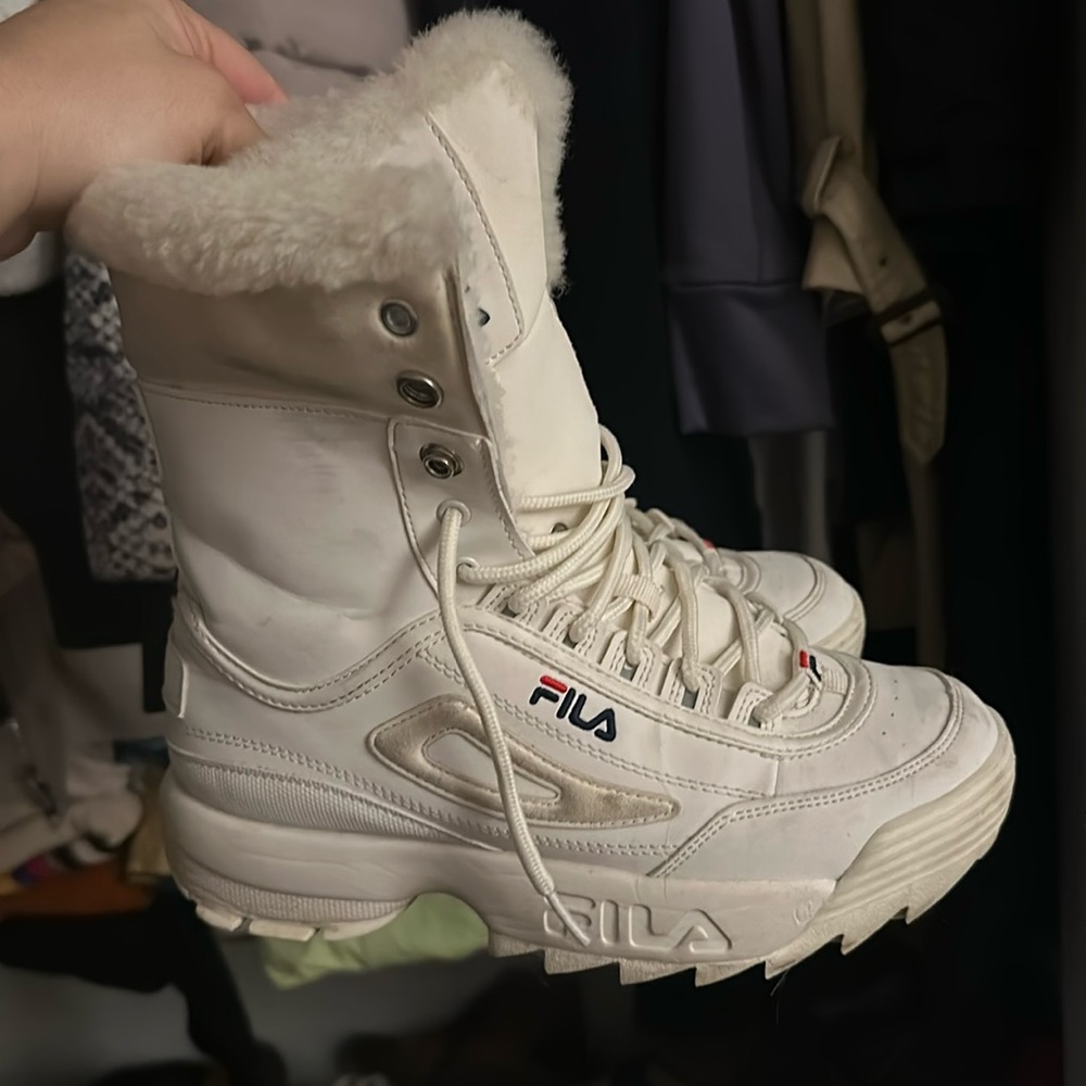 Fila white snow  boots/ sneakers
